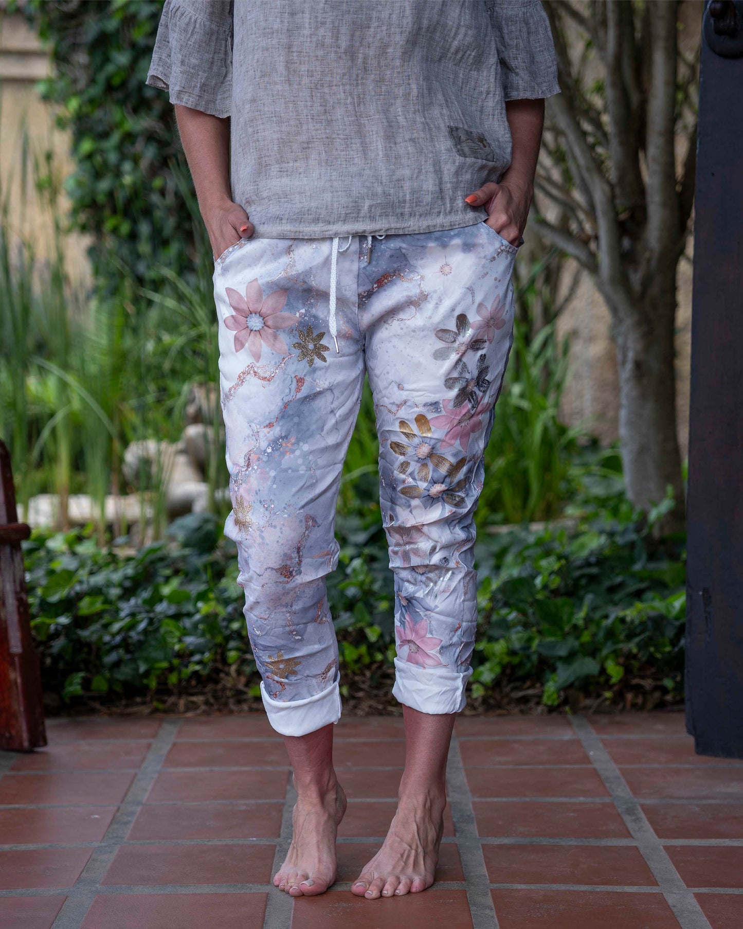 Crystal Bloom Drawstring Pants | Grey