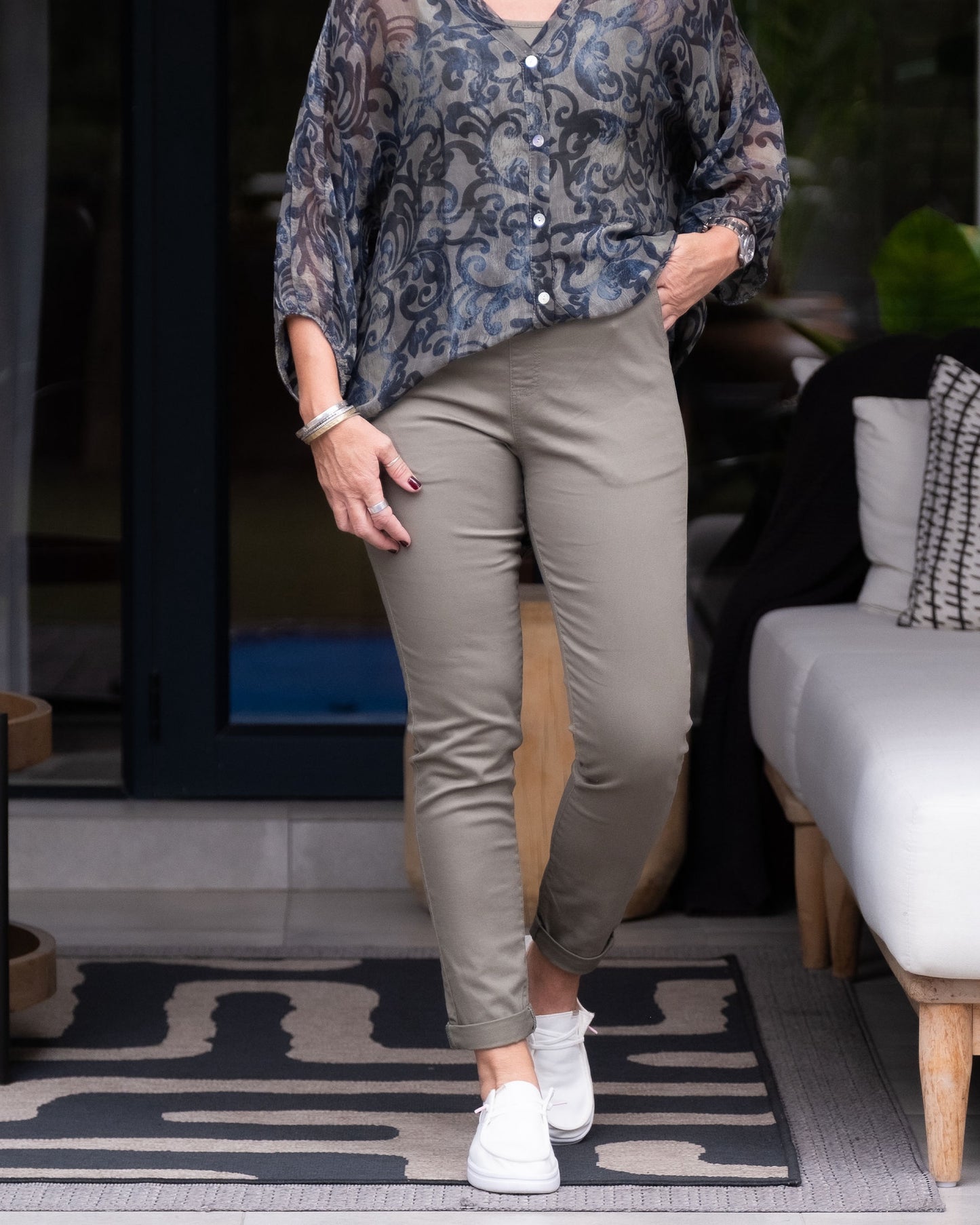 SculptFit Pull-up Pants | Olive